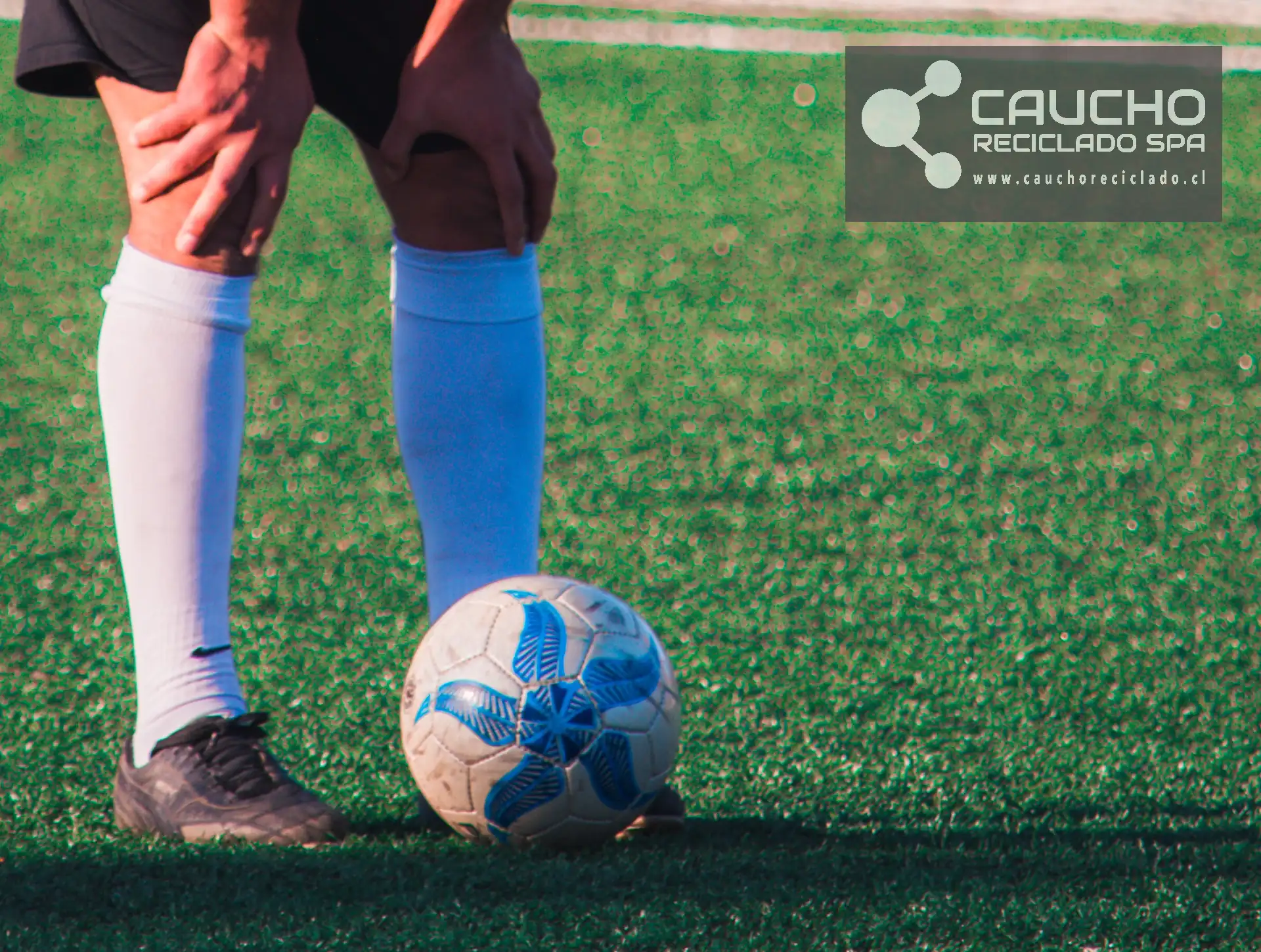 Caucho Molido para Canchas de Fútbol: Beneficios Ambientales y Deportivos