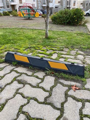 Topes de caucho macizos para estacionamiento