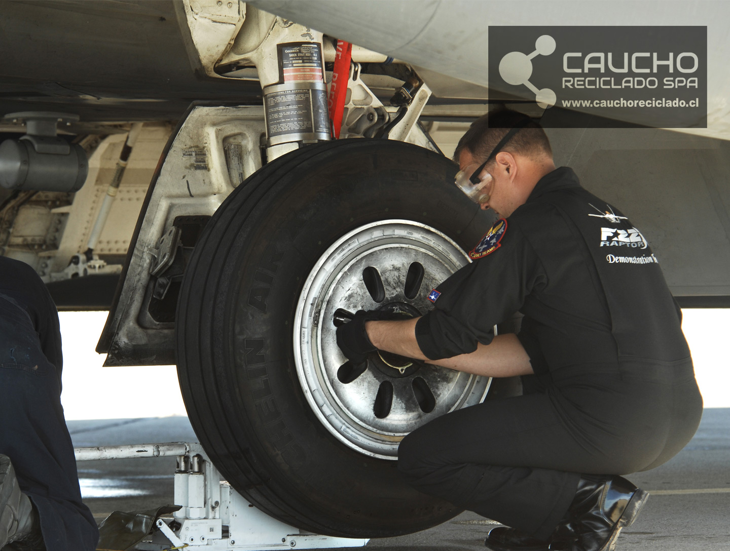El desgaste de los neumáticos de avión