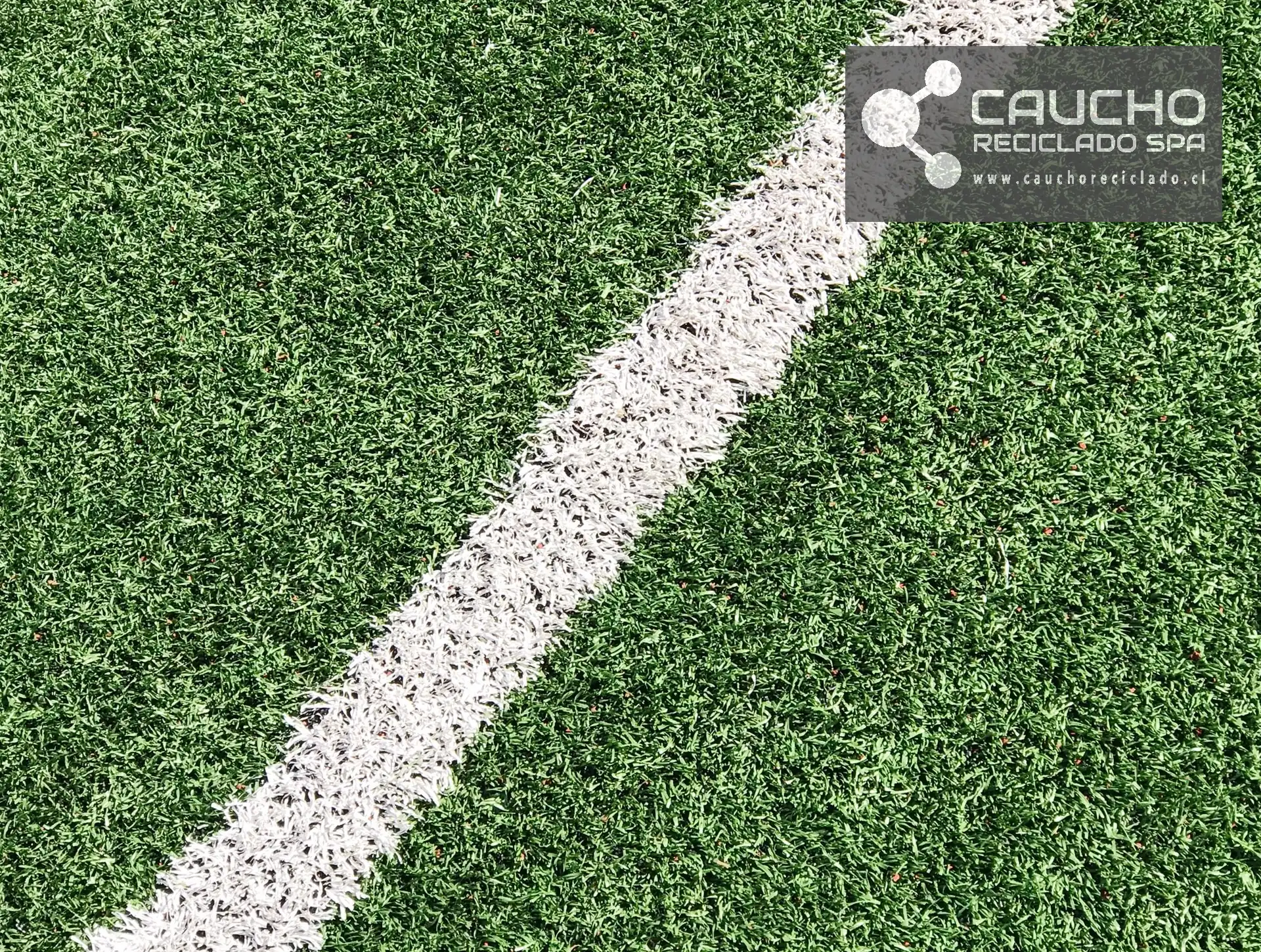 Caucho Molido para Canchas de Fútbol: Solución Sustentable y Beneficios